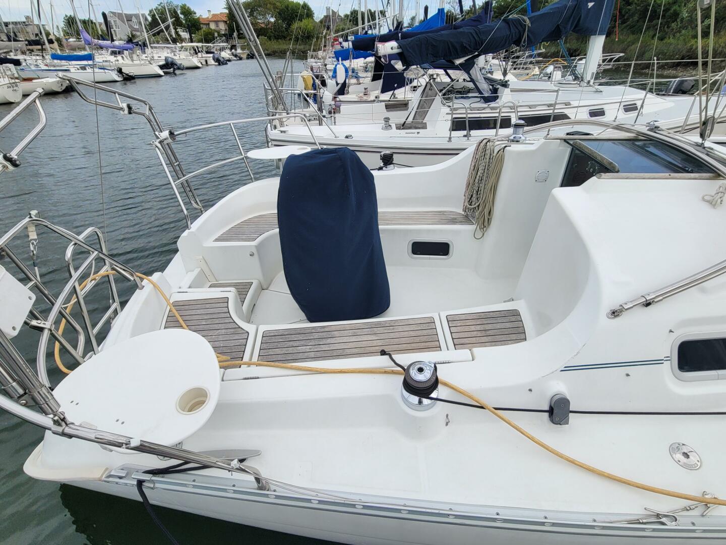 Stravaig 32ft Beneteau Yacht For Sale