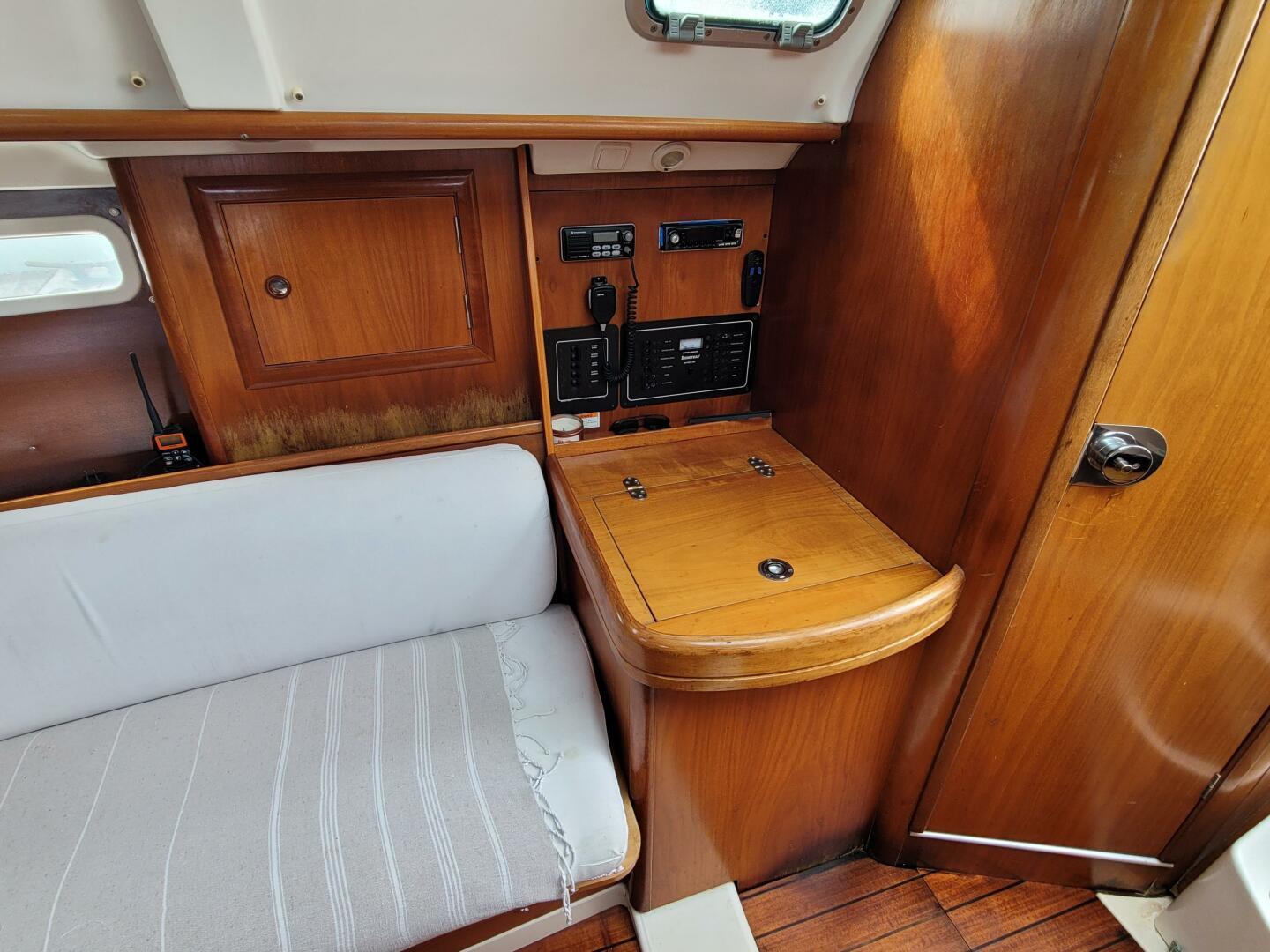 Stravaig 32ft Beneteau Yacht For Sale