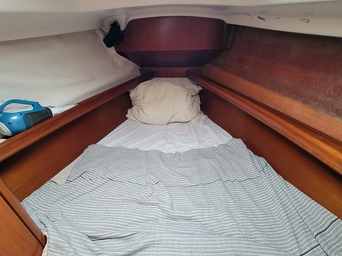 Stravaig 32ft Beneteau Yacht For Sale