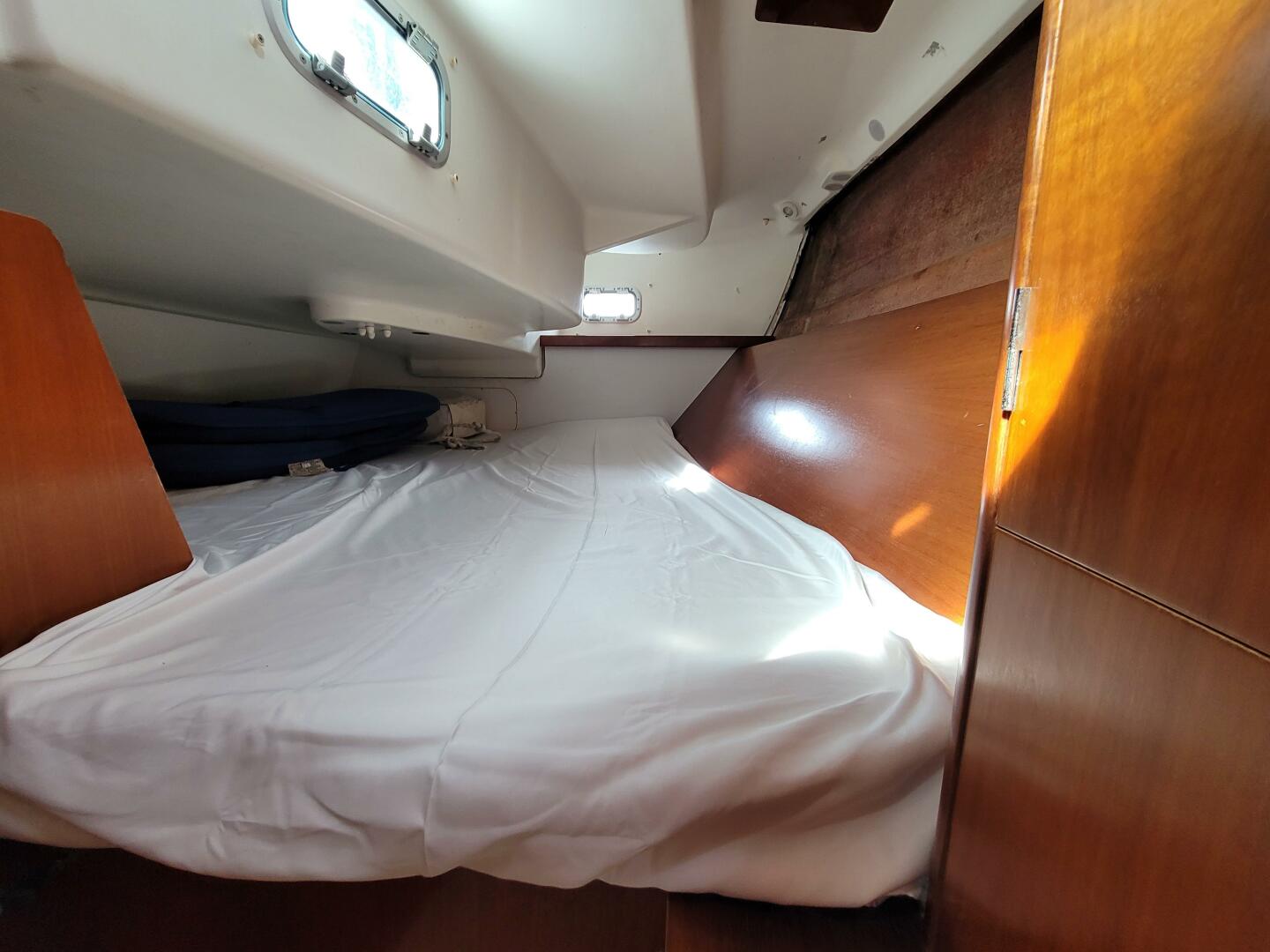 Stravaig 32ft Beneteau Yacht For Sale