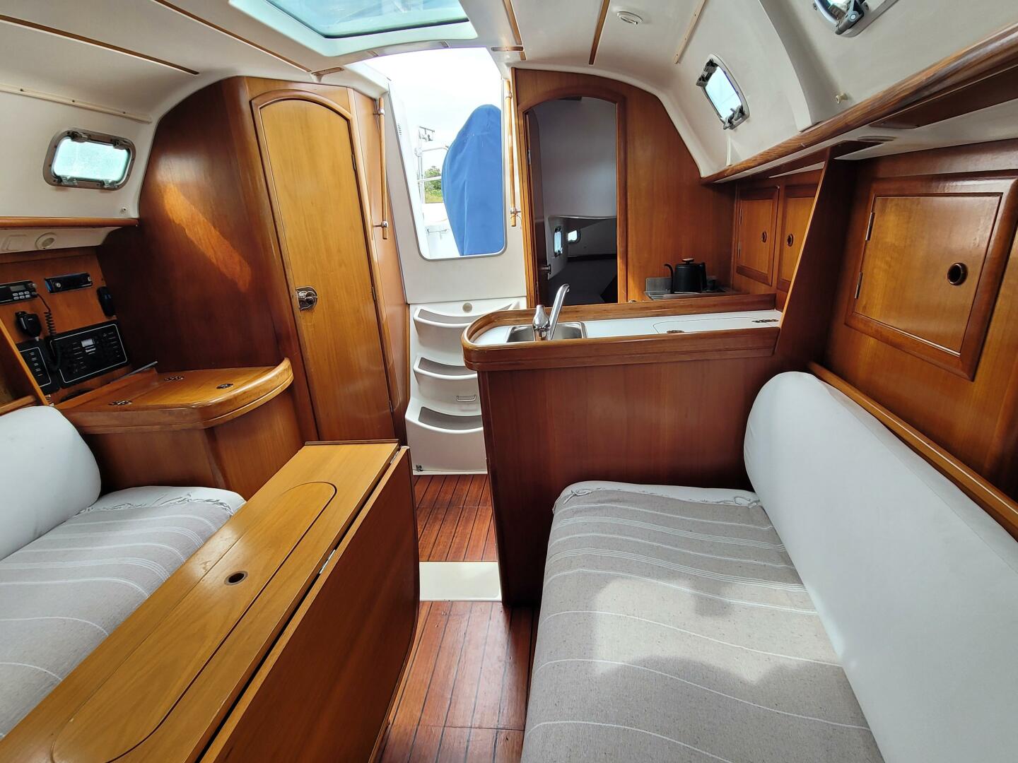 Stravaig 32ft Beneteau Yacht For Sale