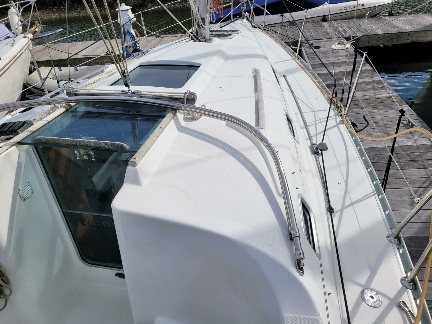 Stravaig 32ft Beneteau Yacht For Sale