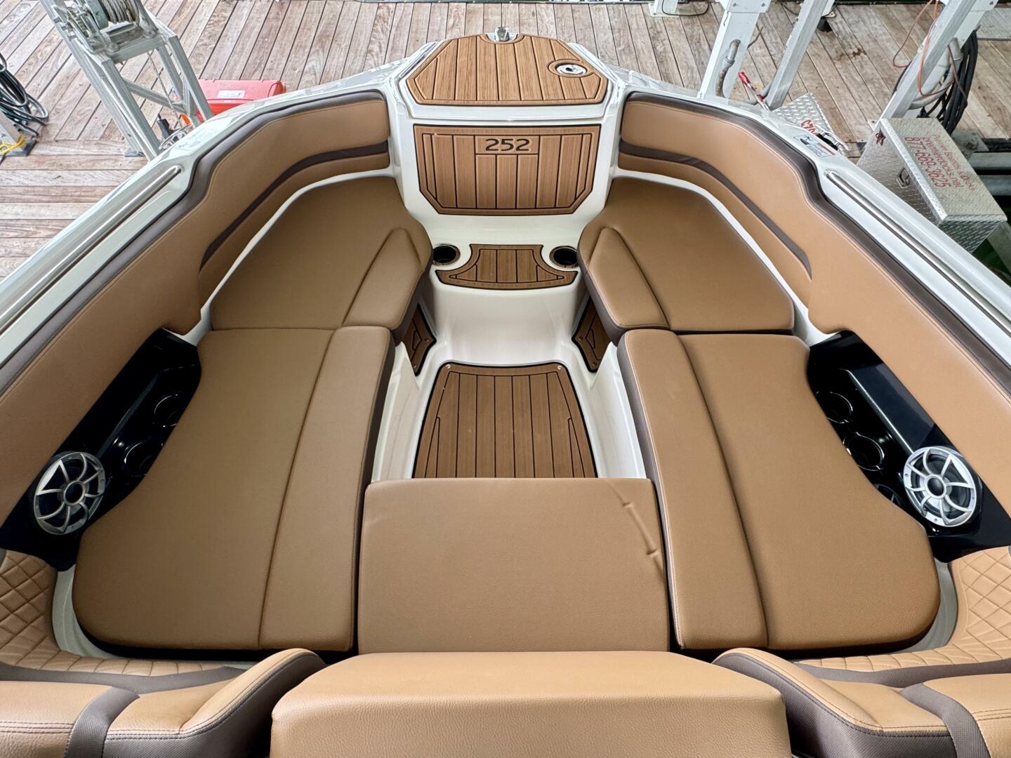 25ft Yamaha Boats Yacht For Sale