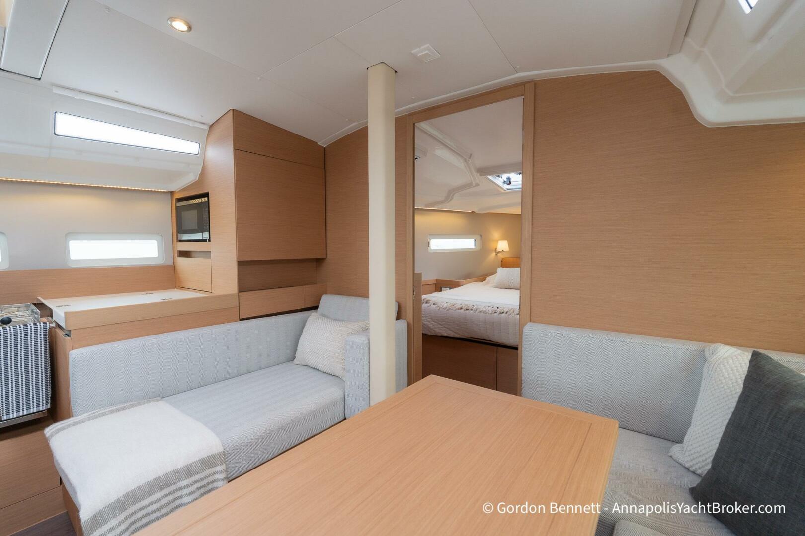 Shatzi 41ft Jeanneau Yacht For Sale