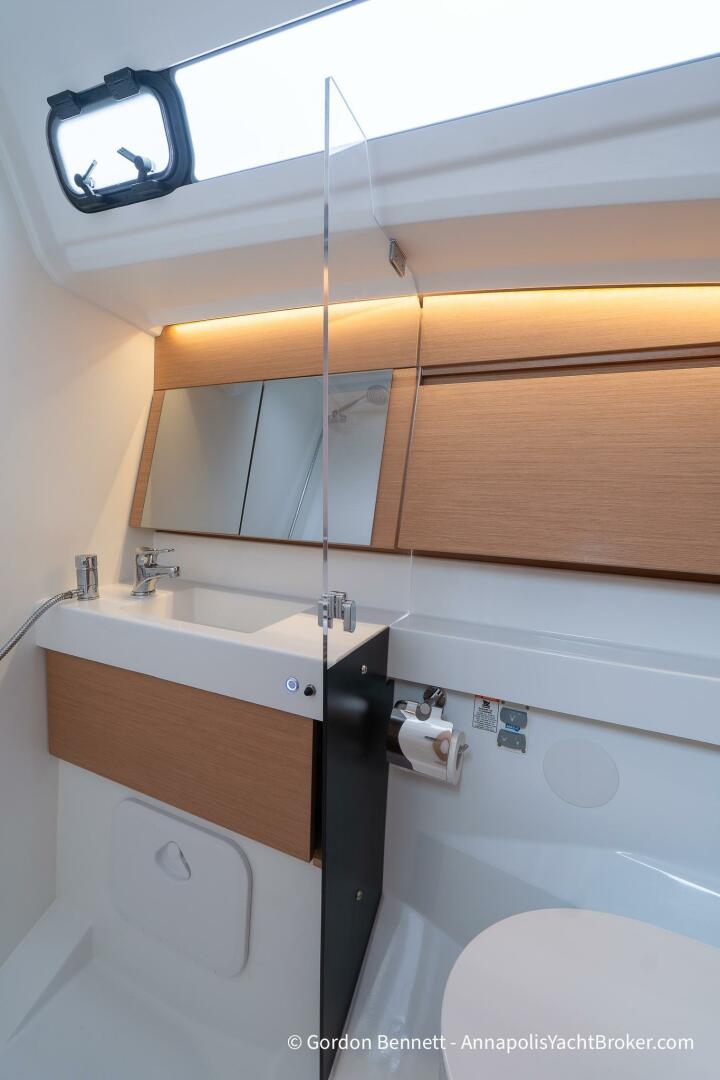 Shatzi 41ft Jeanneau Yacht For Sale
