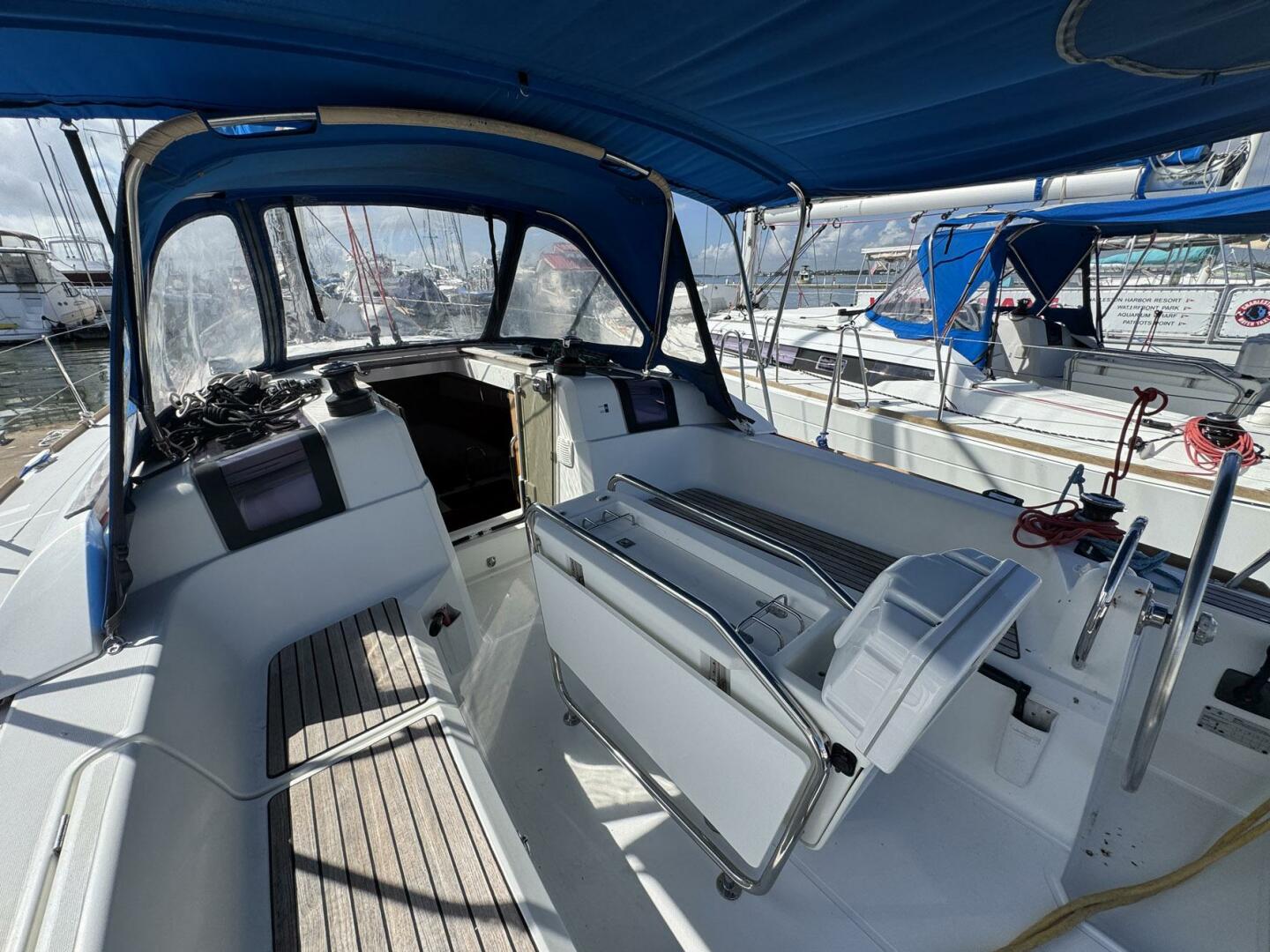 Sea Ranch II 38ft Jeanneau Yacht For Sale