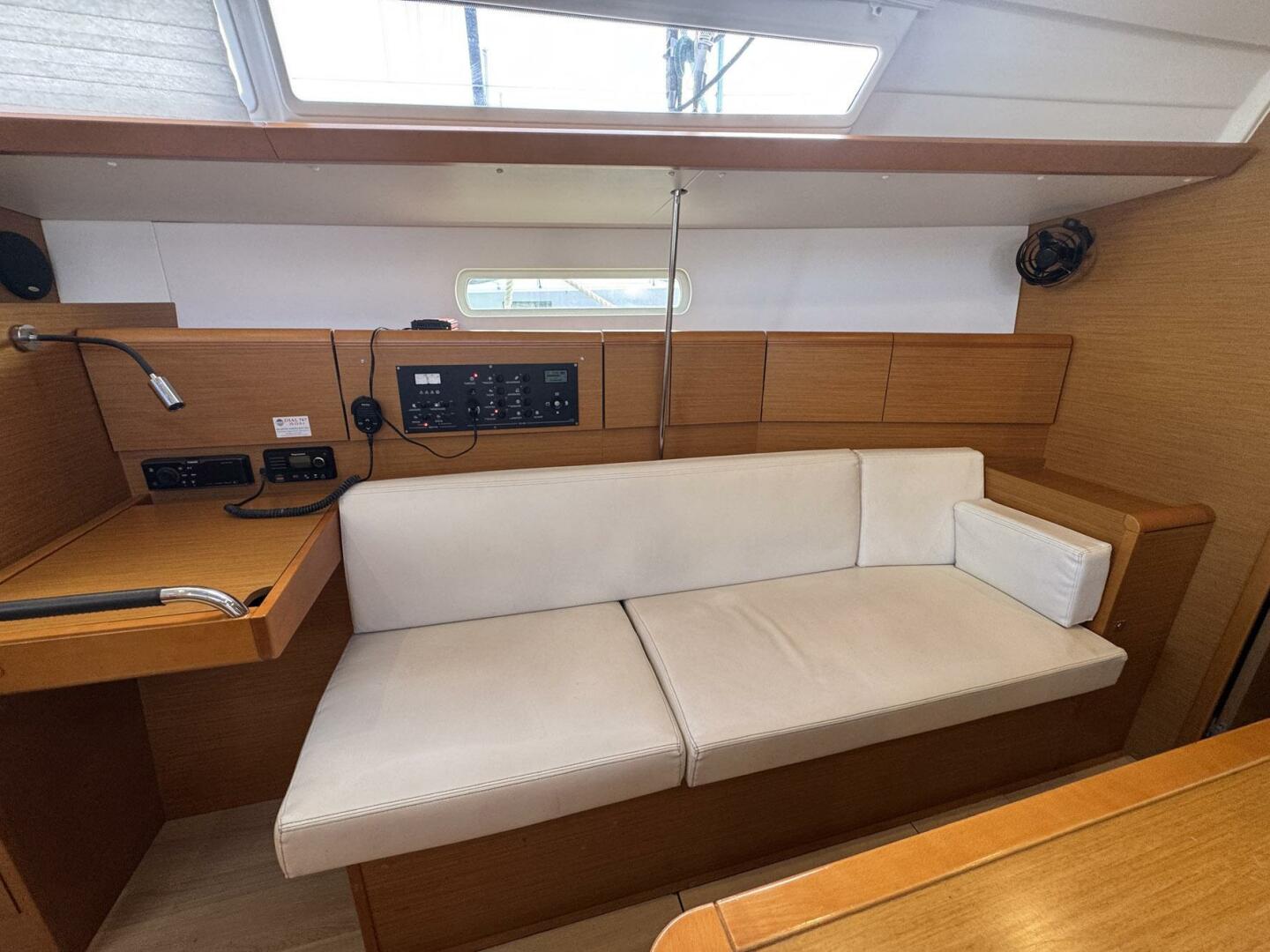 Sea Ranch II 38ft Jeanneau Yacht For Sale