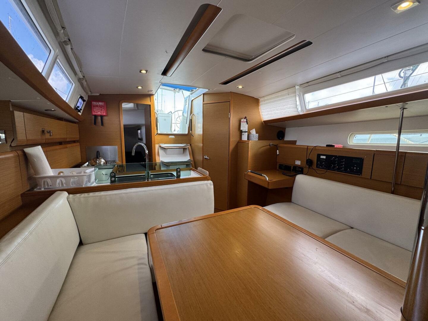 Sea Ranch II 38ft Jeanneau Yacht For Sale