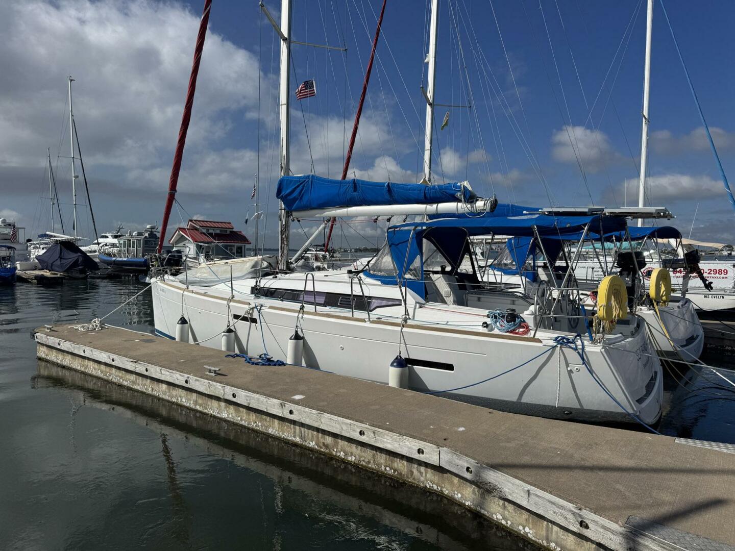 Sea Ranch II 38ft Jeanneau Yacht For Sale