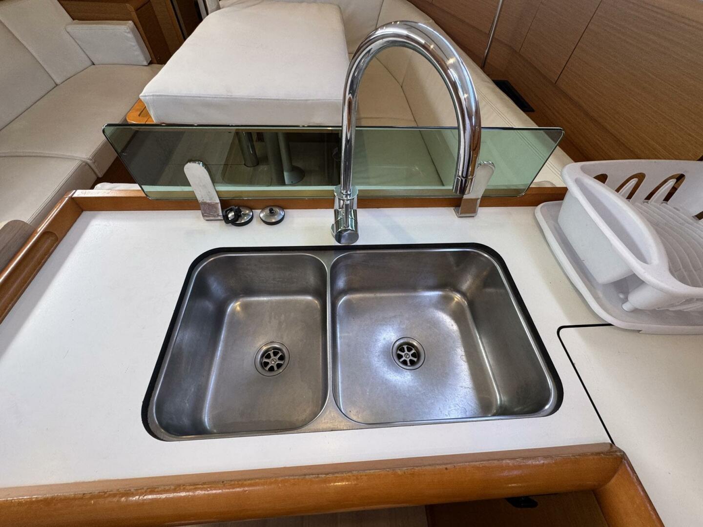 Sea Ranch II 38ft Jeanneau Yacht For Sale