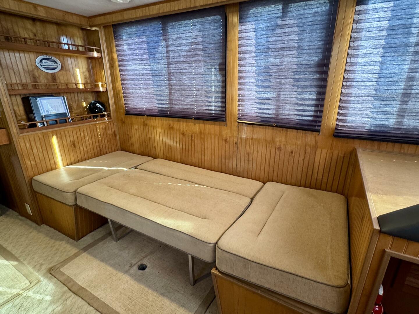Summer Breeze 37ft Gibson Yacht For Sale