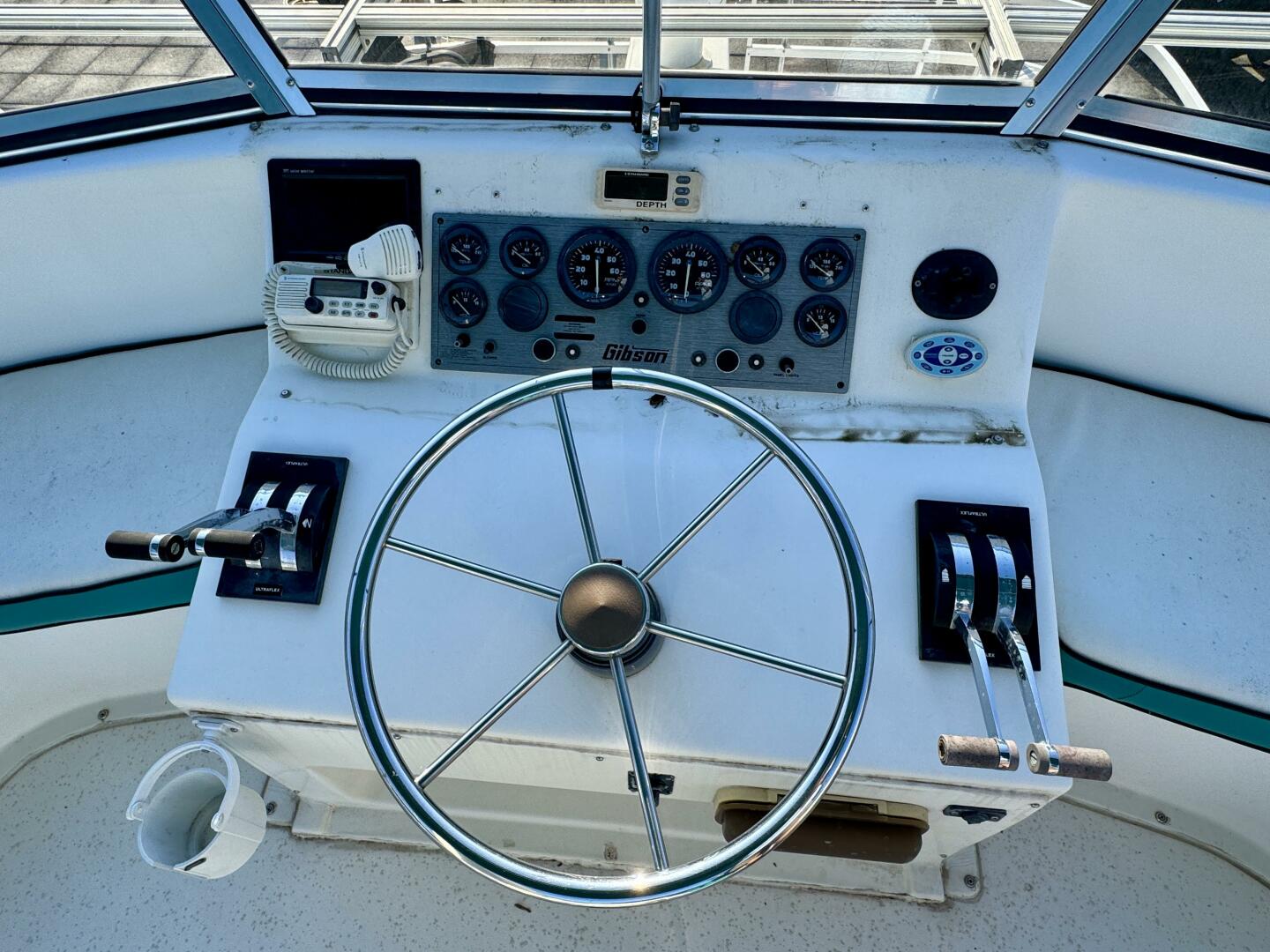 Summer Breeze 37ft Gibson Yacht For Sale