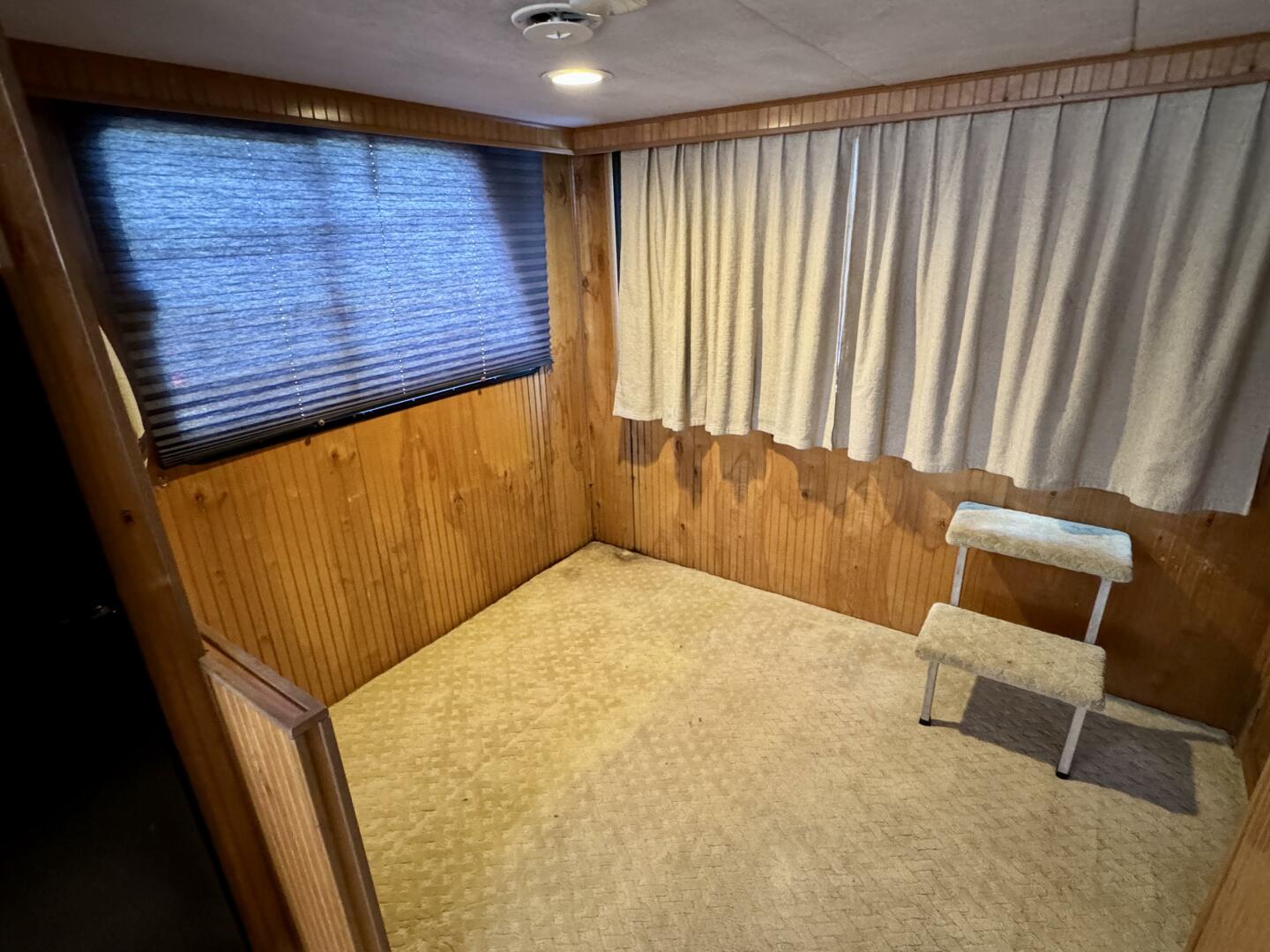 Summer Breeze 37ft Gibson Yacht For Sale