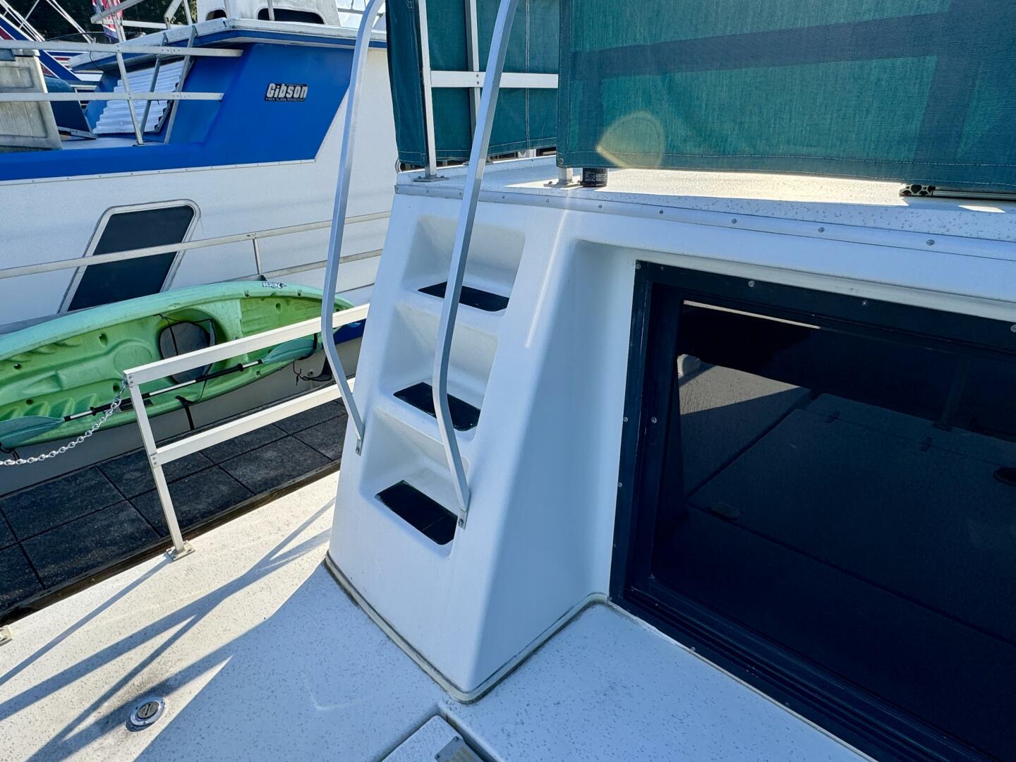Summer Breeze 37ft Gibson Yacht For Sale