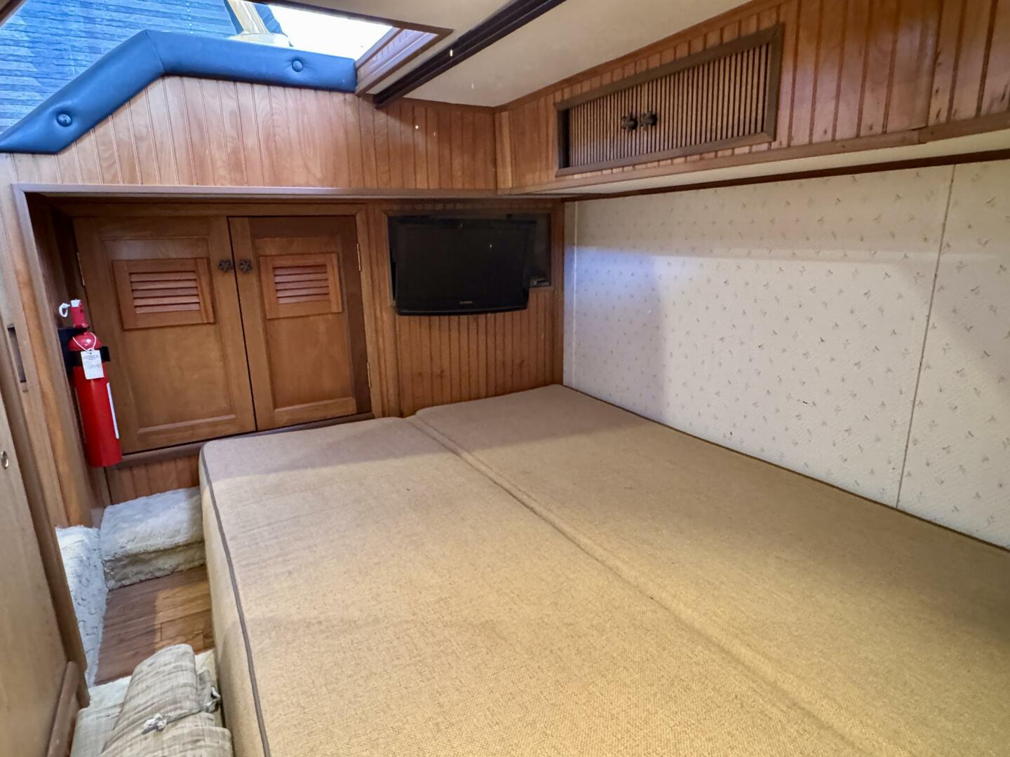 Summer Breeze 37ft Gibson Yacht For Sale