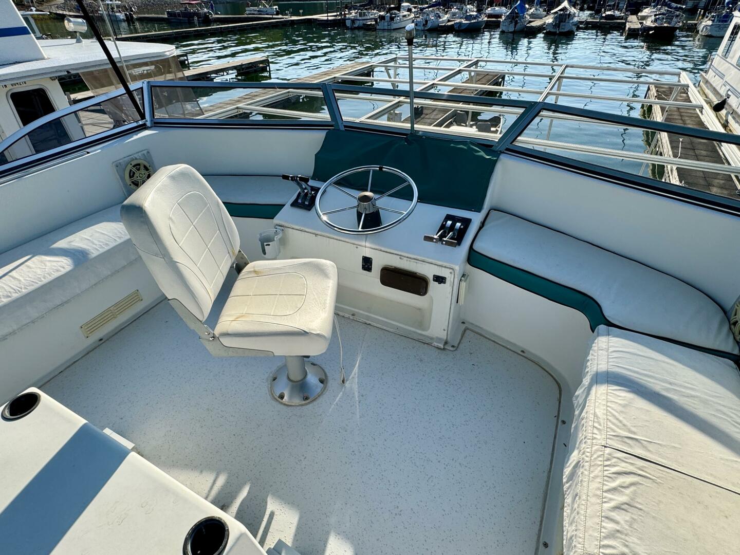 Summer Breeze 37ft Gibson Yacht For Sale