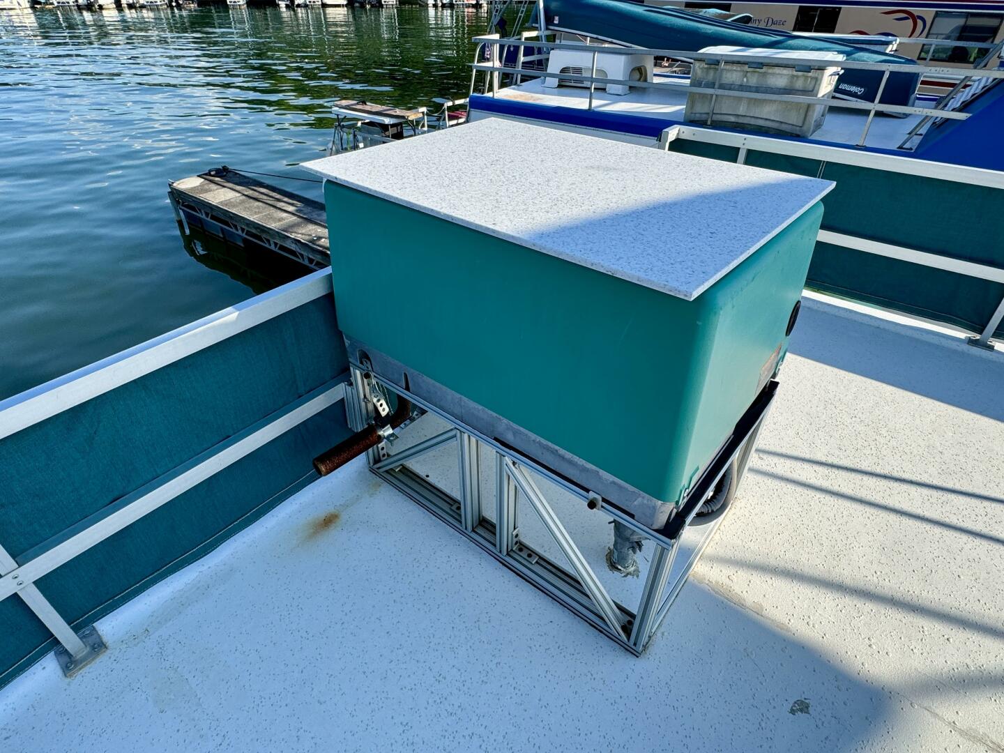 Summer Breeze 37ft Gibson Yacht For Sale