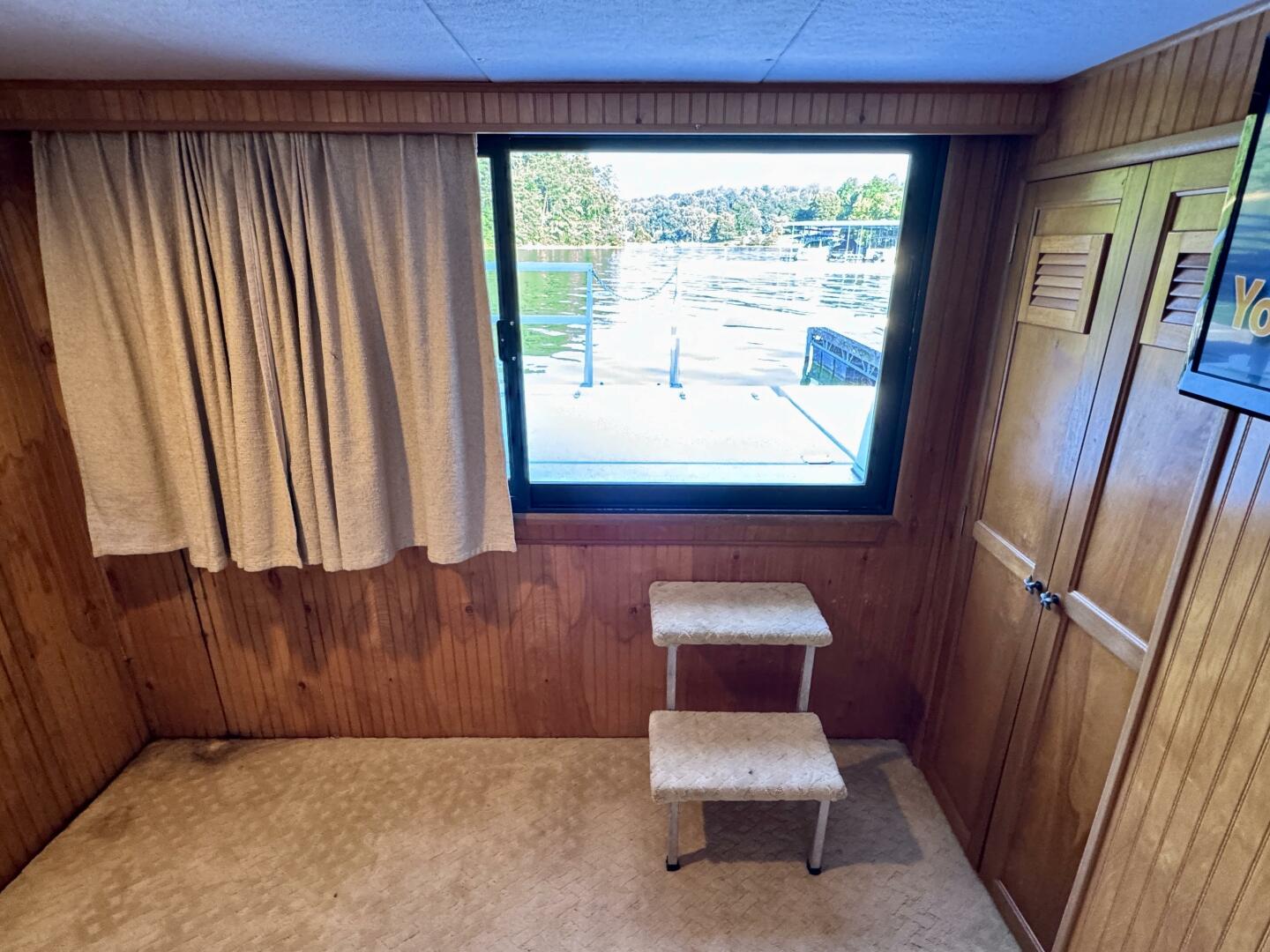 Summer Breeze 37ft Gibson Yacht For Sale