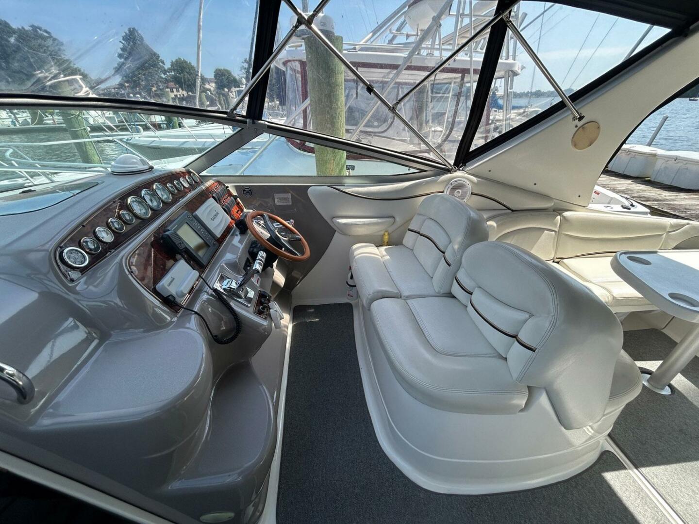 37ft Wellcraft Yacht For Sale
