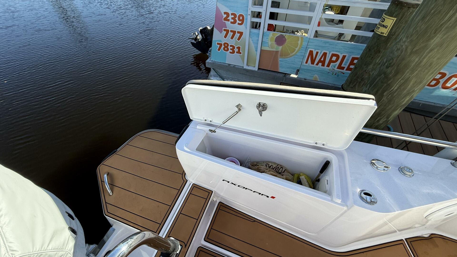 28ft Axopar Yacht For Sale