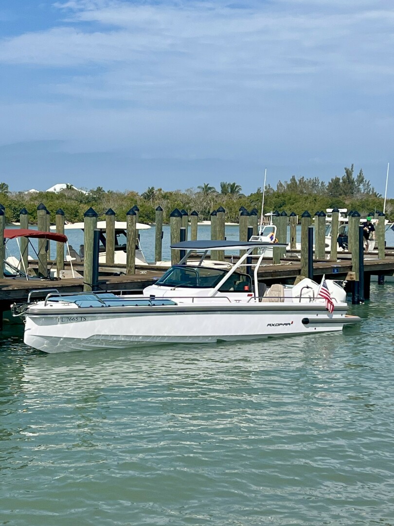 28ft Axopar Yacht For Sale