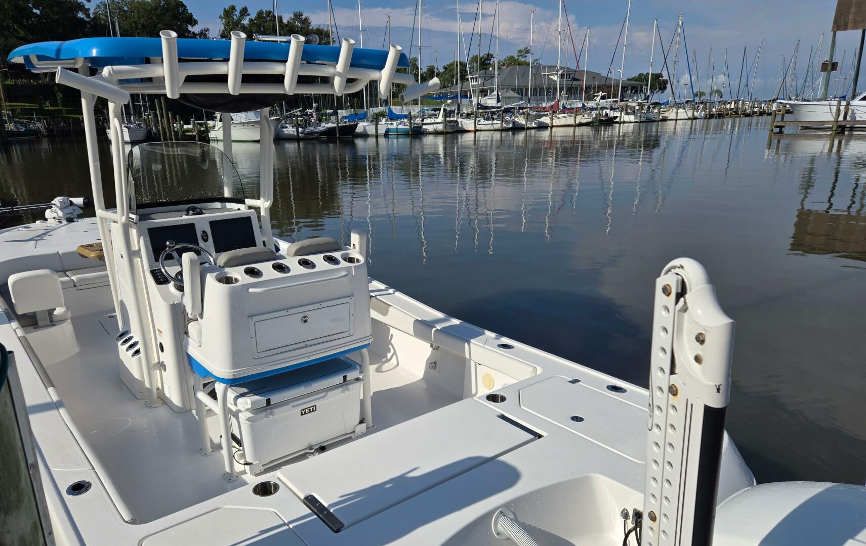 28ft Caymas Yacht For Sale