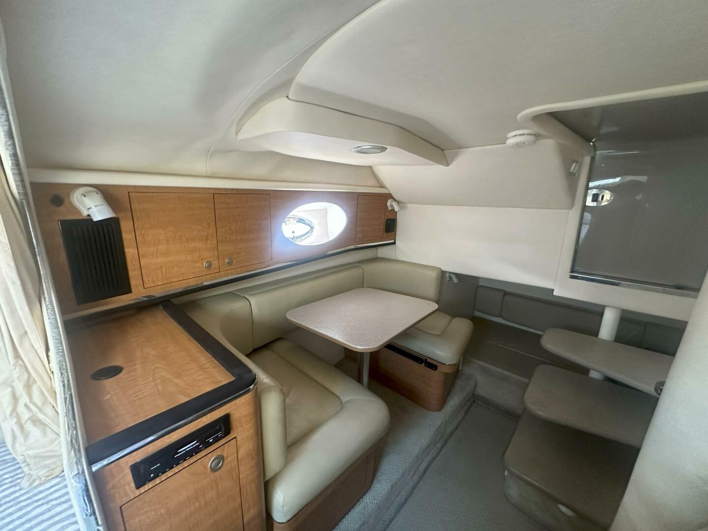29ft Sea Ray Yacht For Sale