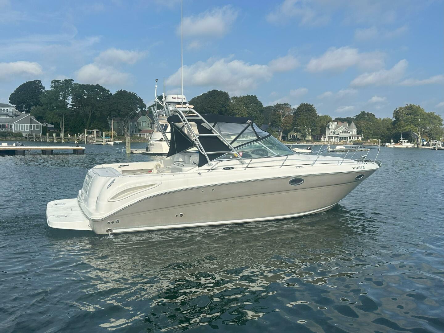 29ft Sea Ray Yacht For Sale