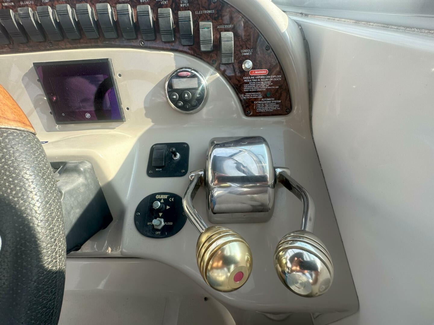 29ft Sea Ray Yacht For Sale