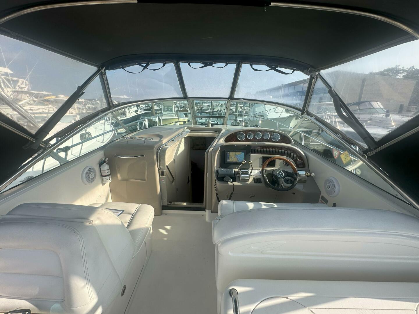 29ft Sea Ray Yacht For Sale