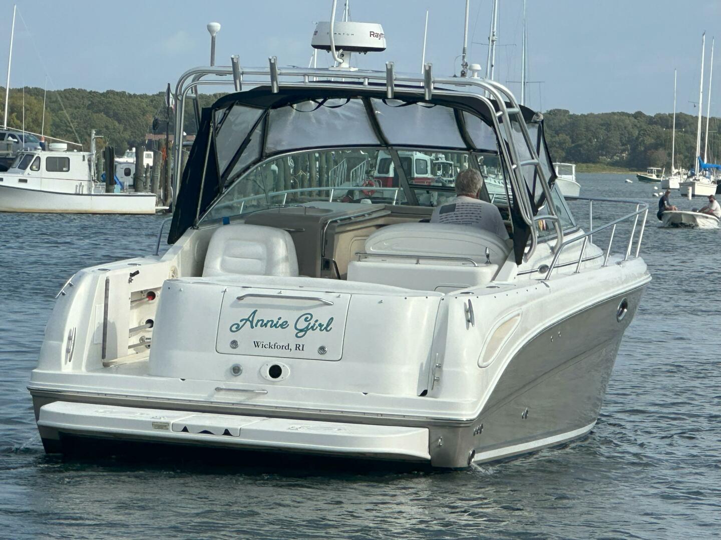 29ft Sea Ray Yacht For Sale
