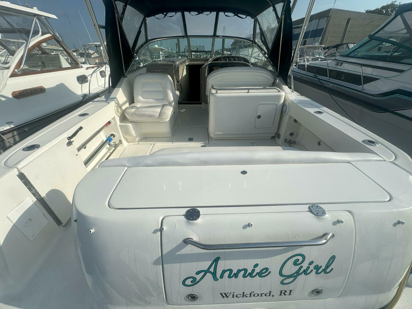 29ft Sea Ray Yacht For Sale