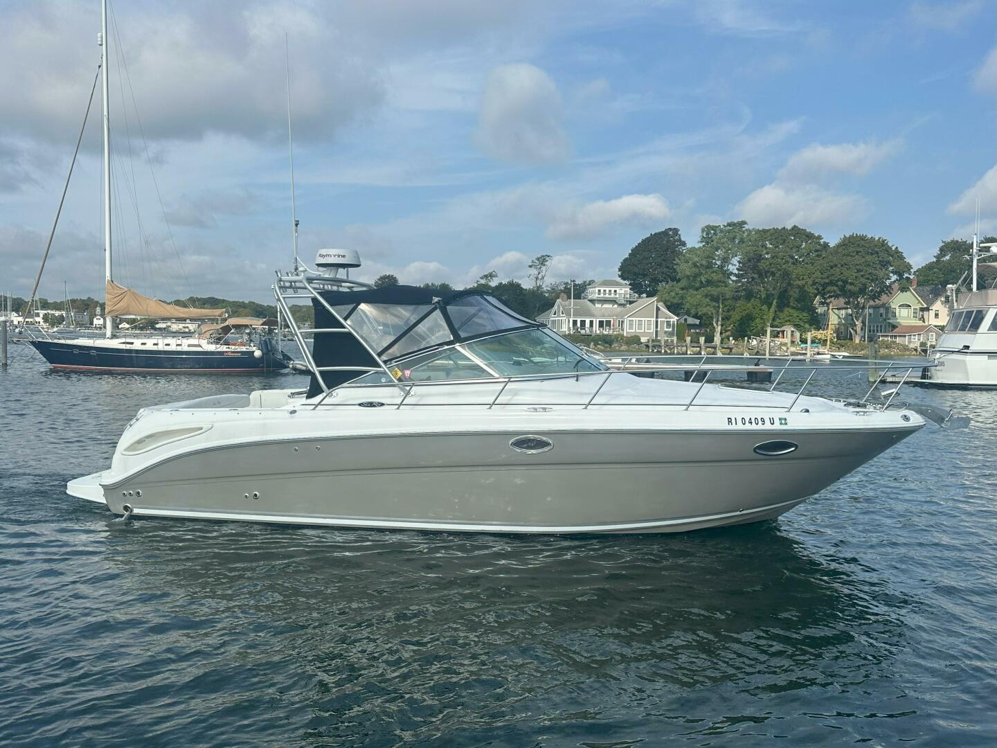 29ft Sea Ray Yacht For Sale