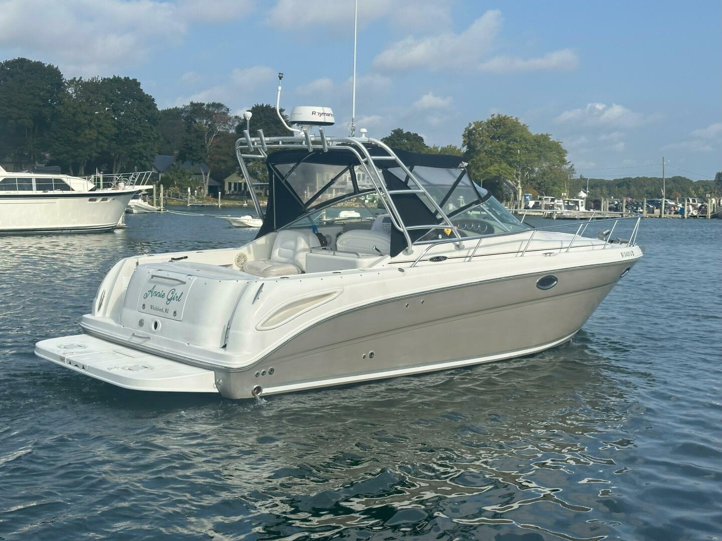 29ft Sea Ray Yacht For Sale