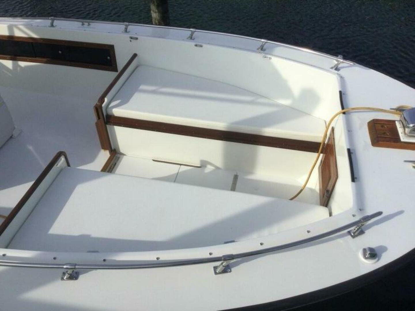 Legend 28ft Custom Yacht For Sale