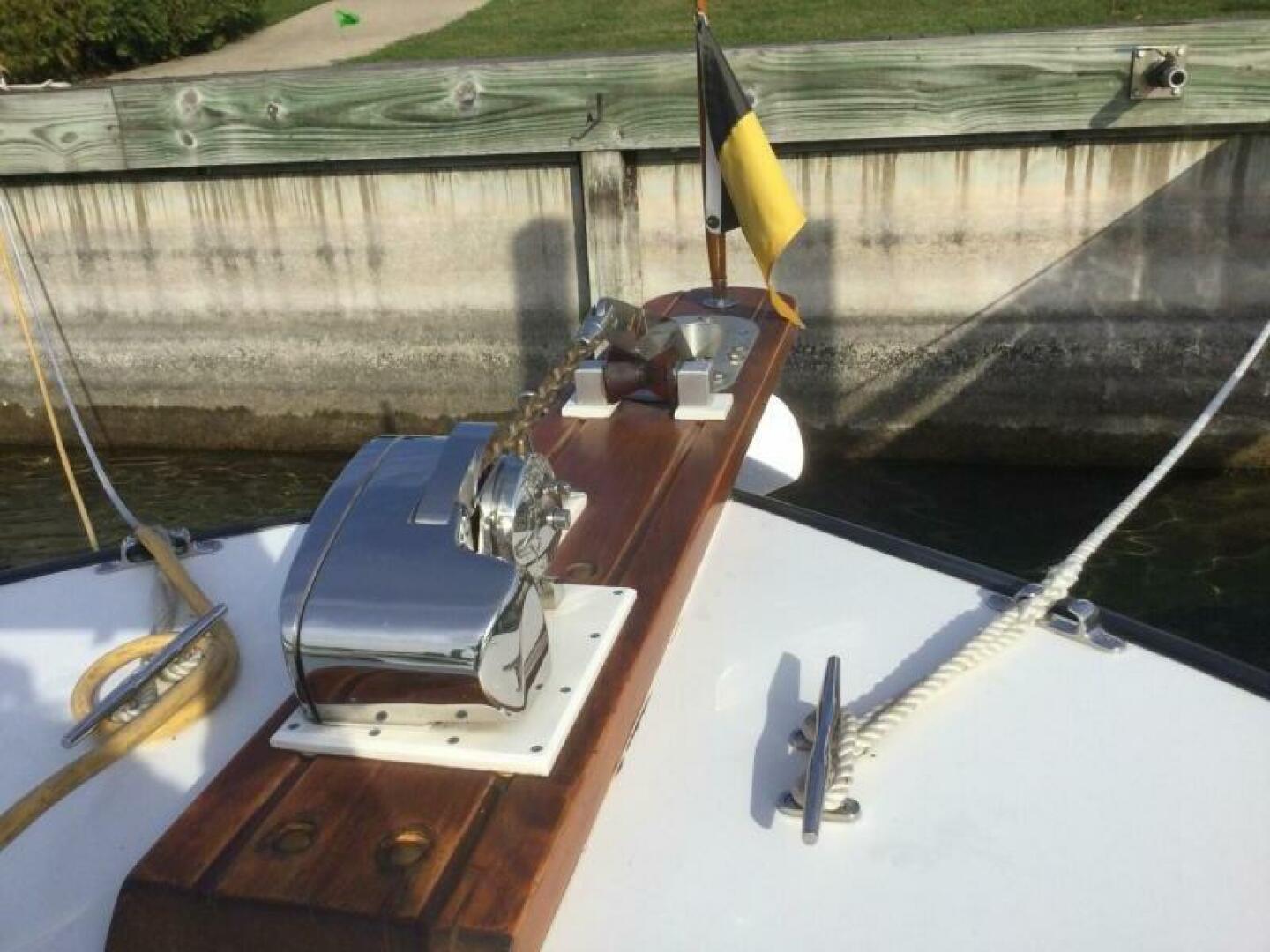 Legend 28ft Custom Yacht For Sale
