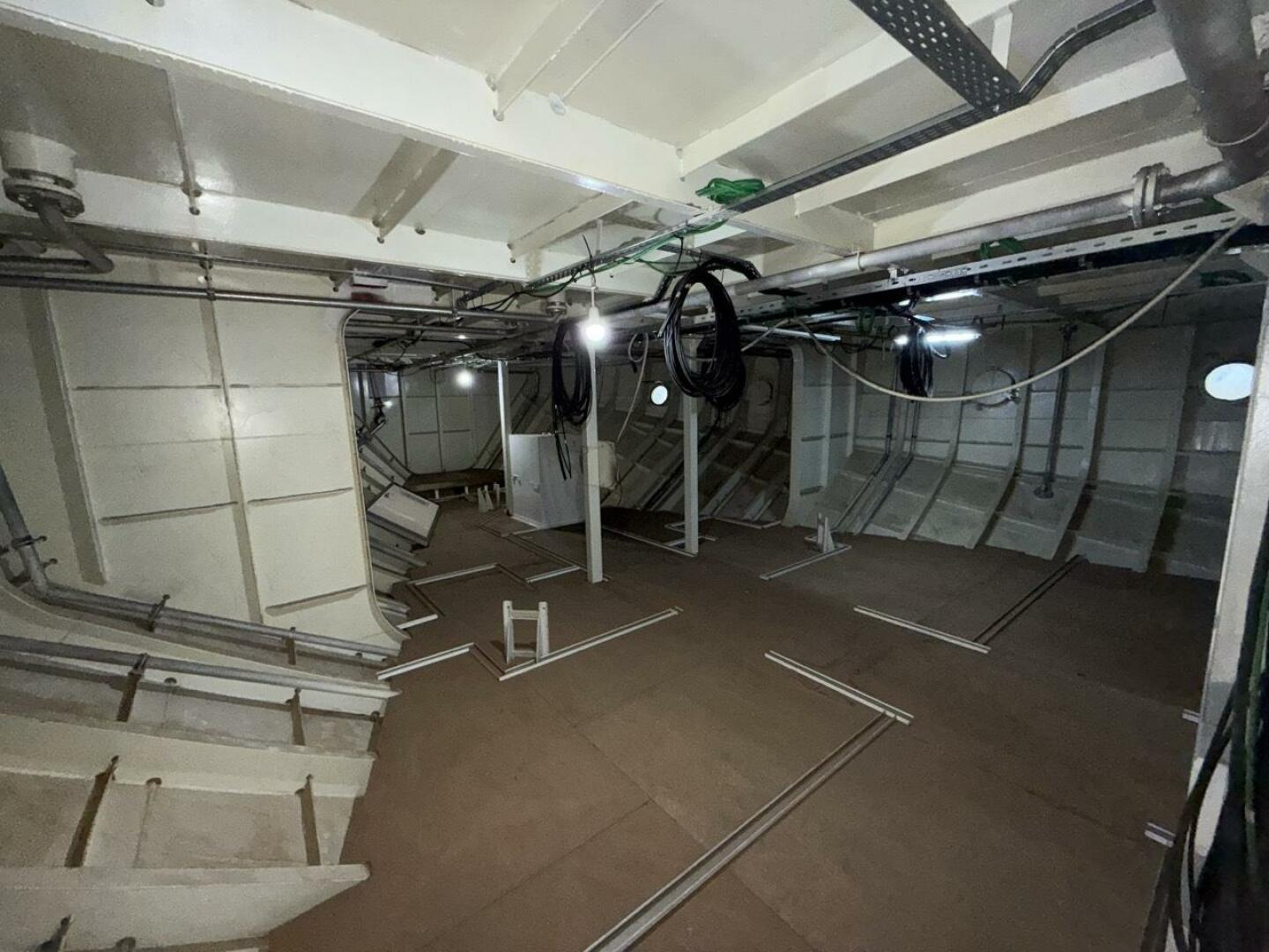 Vessel Image #15