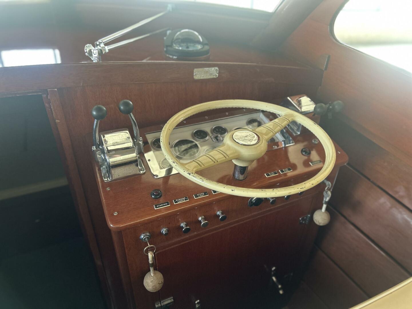 30ft Prowler Yacht For Sale