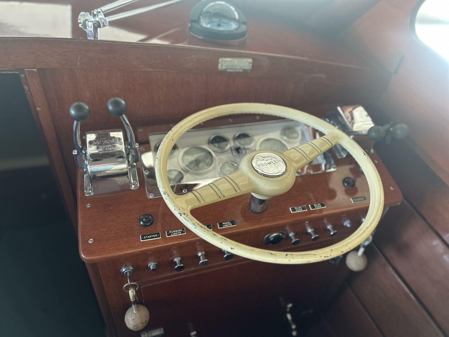 30ft Prowler Yacht For Sale