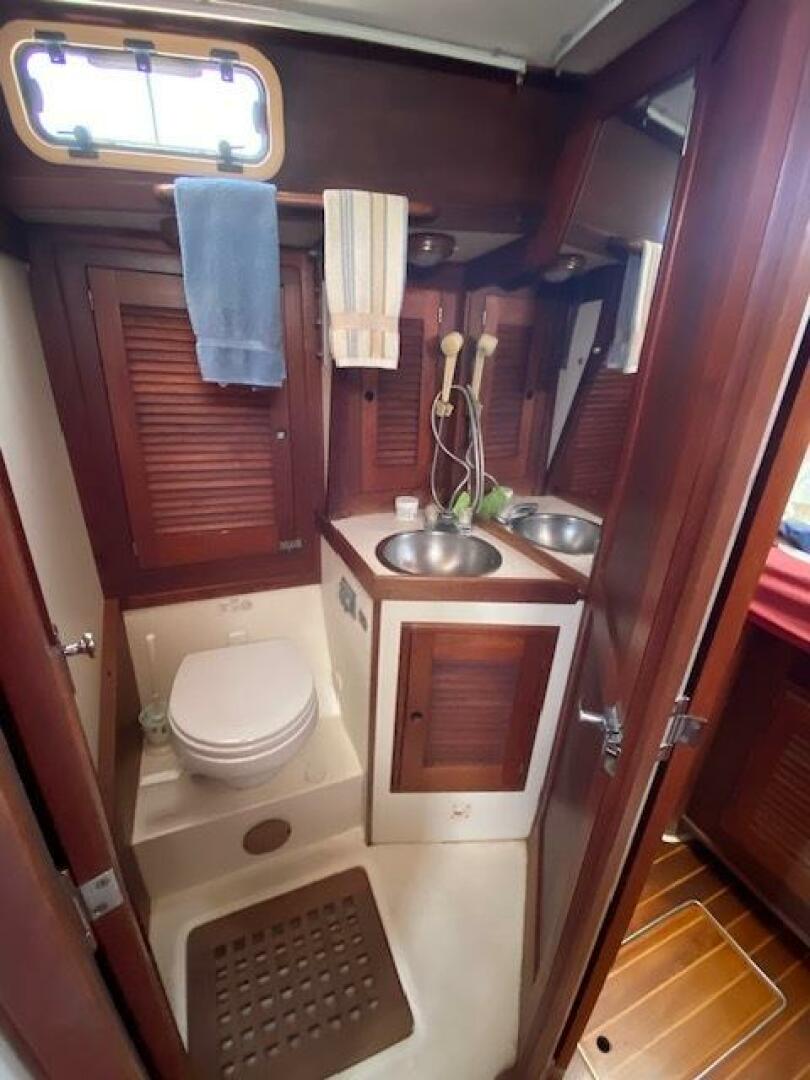 Tryst 37ft Tartan Yacht For Sale