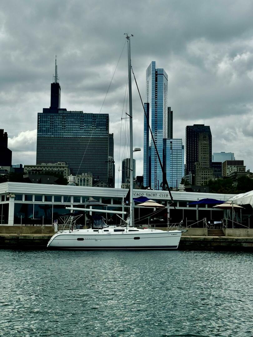 Pharma Sea 36ft Hunter Yacht For Sale