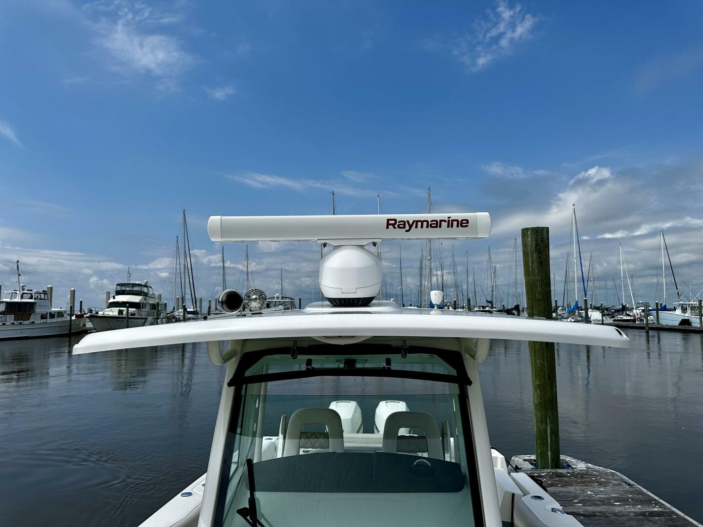 BOTTOMS UP 33ft Boston Whaler Yacht For Sale