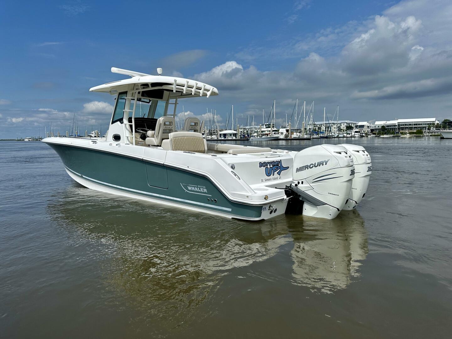 BOTTOMS UP 33ft Boston Whaler Yacht For Sale