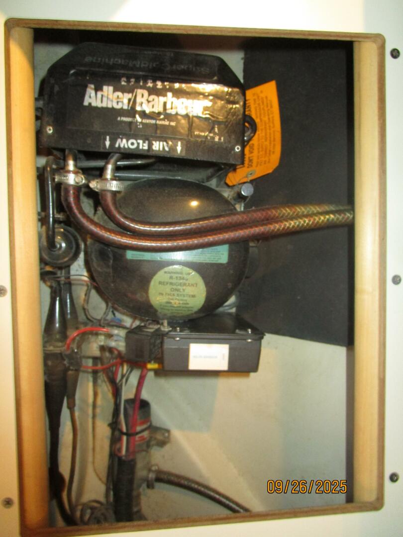 37' Hunter refrigeration system