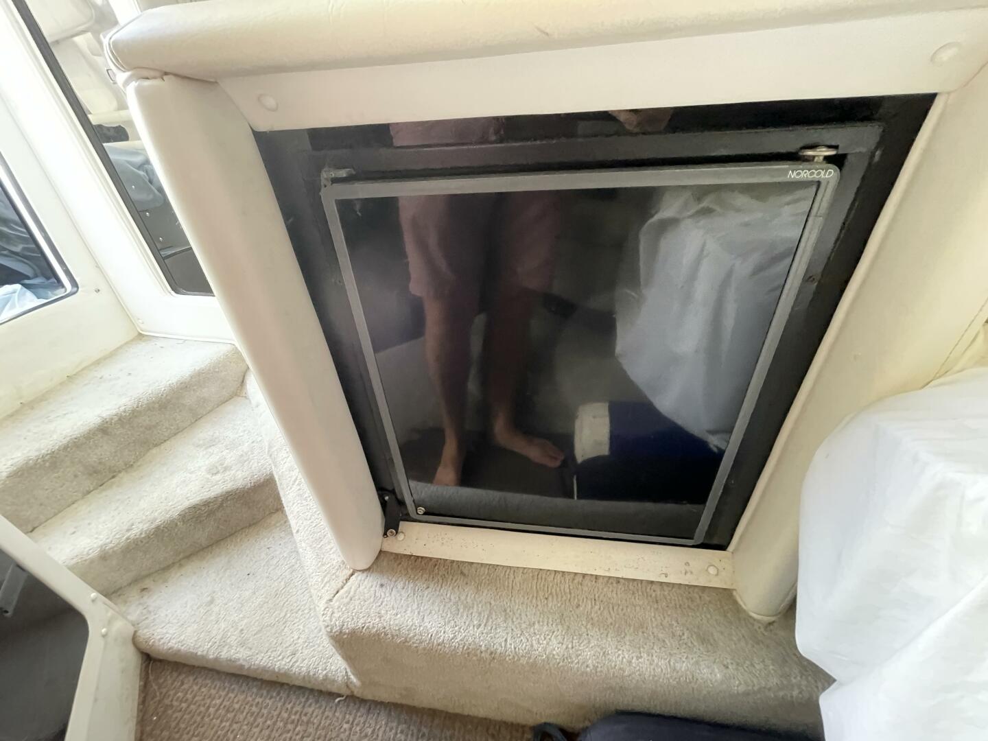 4 EVER YOUNG 38ft Fountain Yacht For Sale