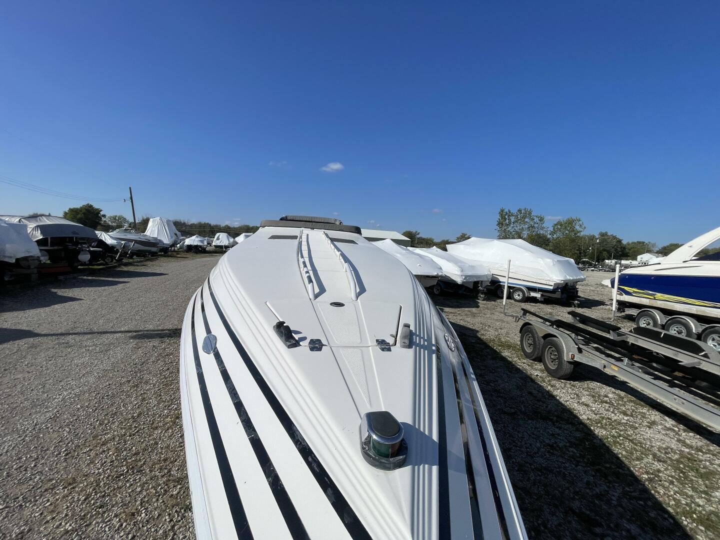 4 EVER YOUNG 38ft Fountain Yacht For Sale