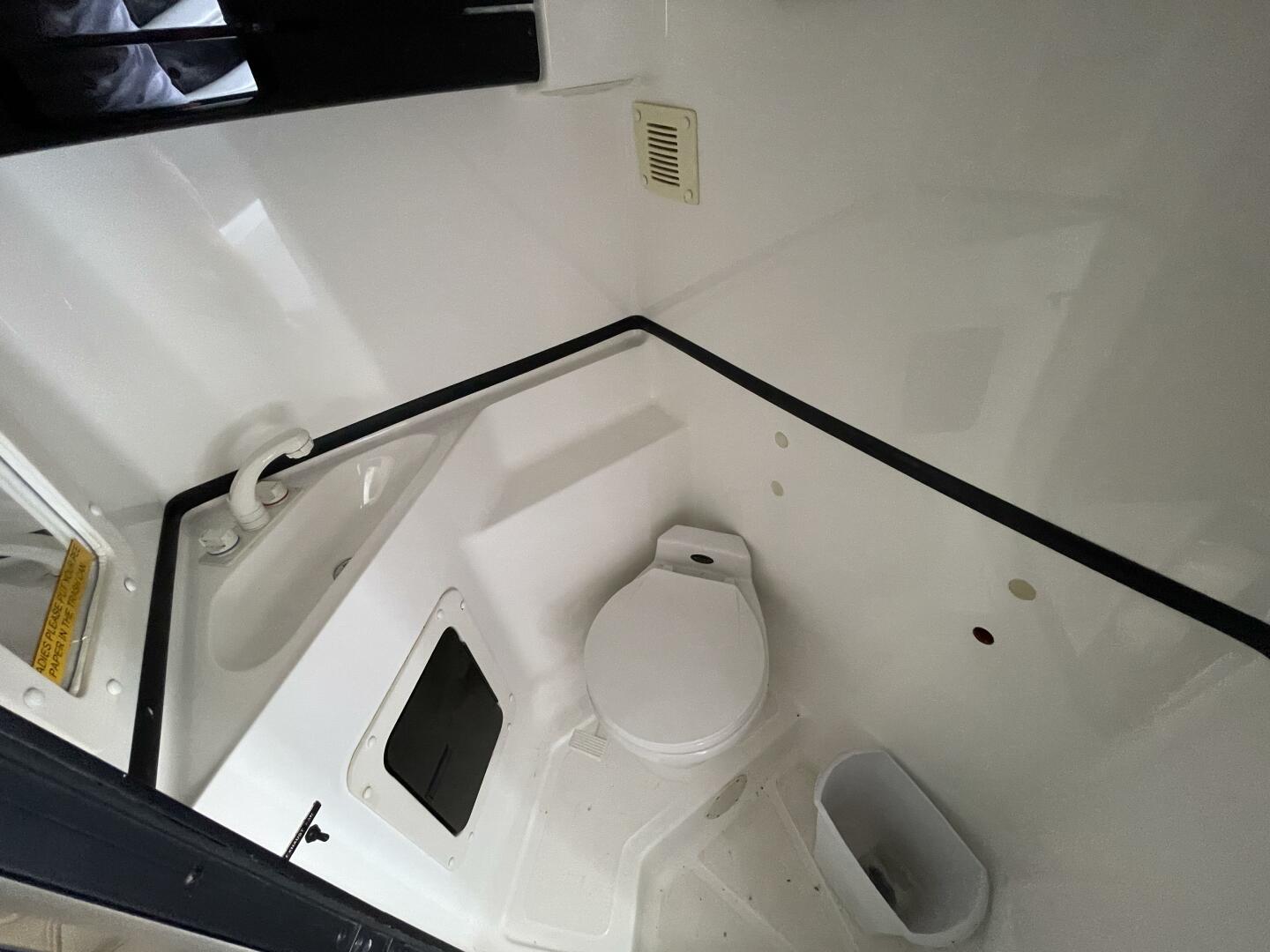 4 EVER YOUNG 38ft Fountain Yacht For Sale