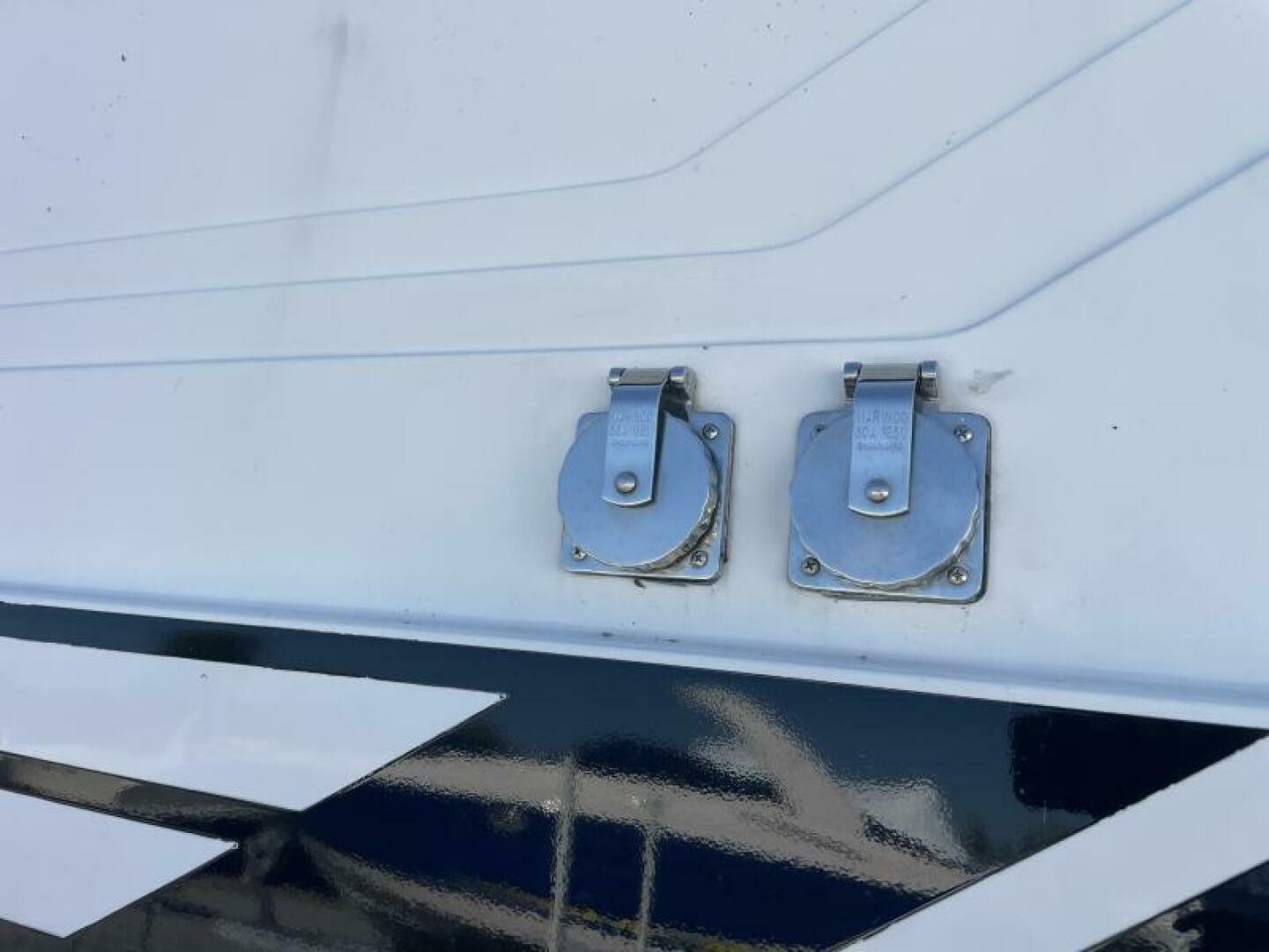 4 EVER YOUNG 38ft Fountain Yacht For Sale