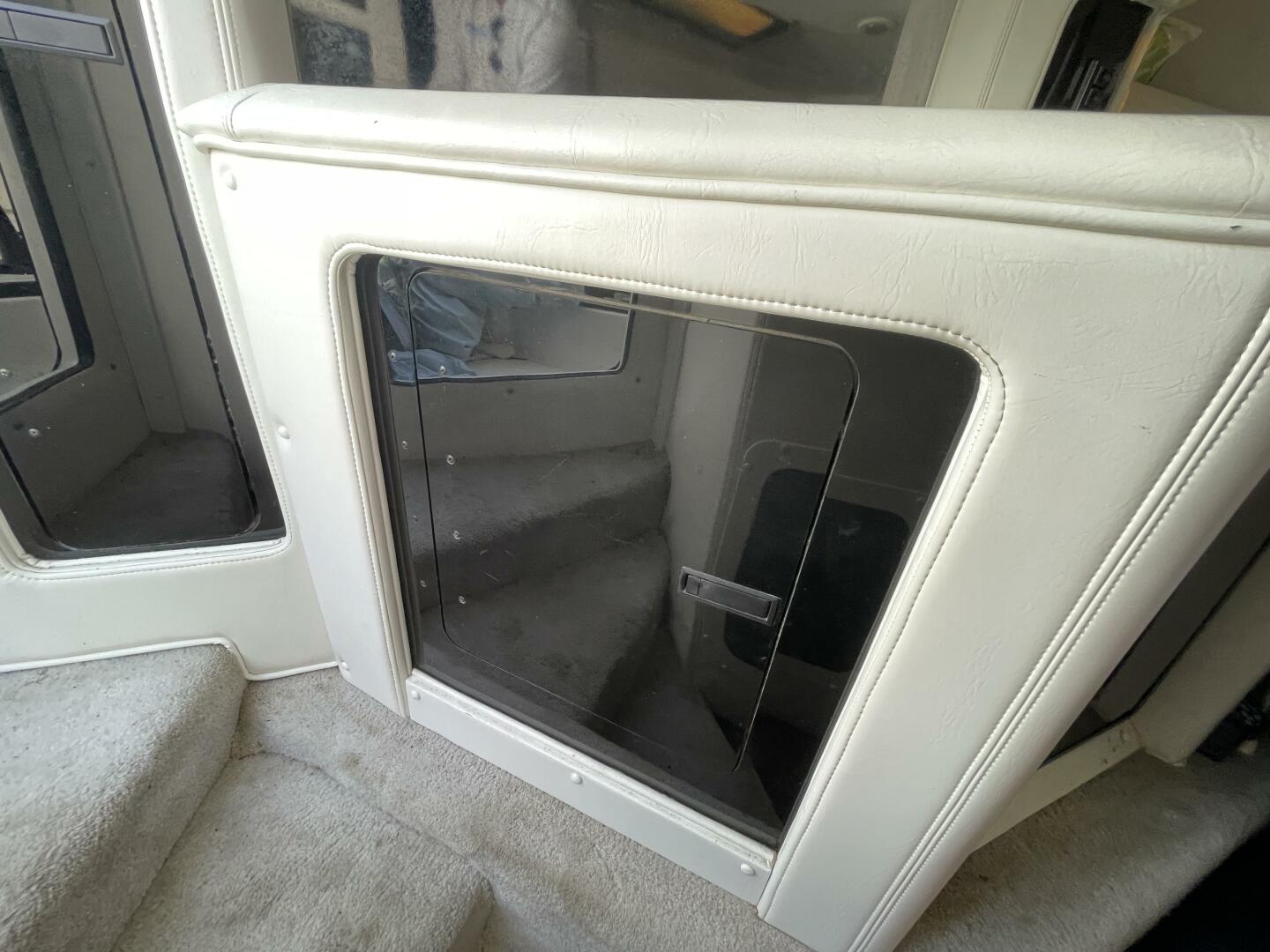 4 EVER YOUNG 38ft Fountain Yacht For Sale