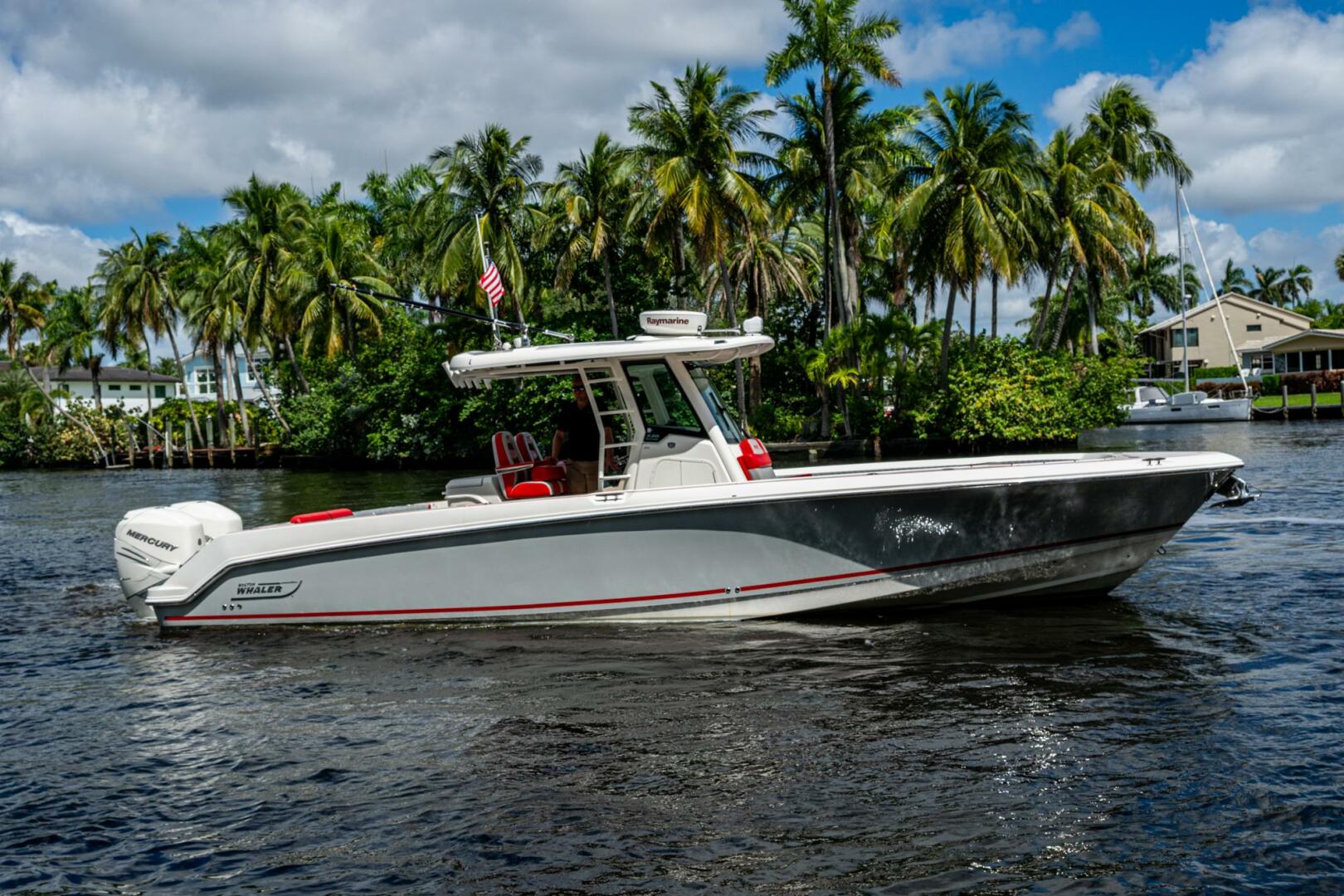 DARE TO DREAM S SIDECHICK 33ft Boston Whaler Yacht For Sale